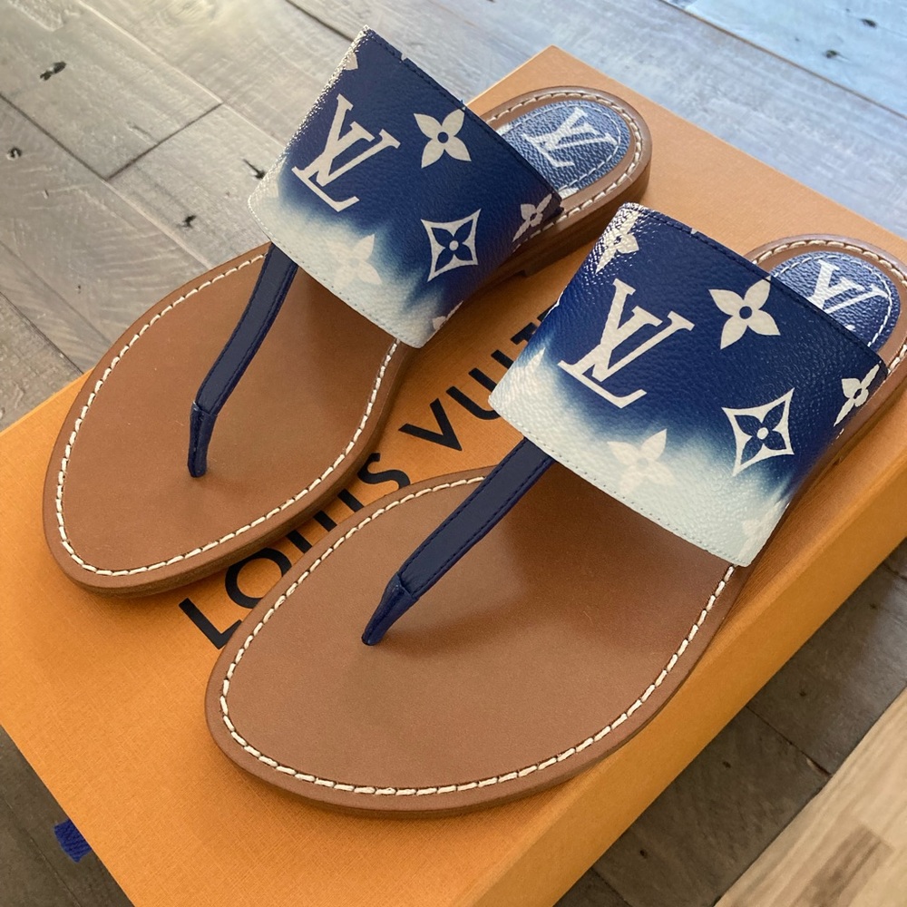 Louis Vuitton Palma Flat Thong Sandal Size 37.5